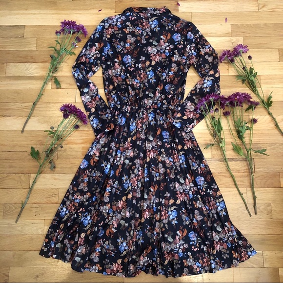 Vintage 70s pleated floral dress - Picture 7 of 7